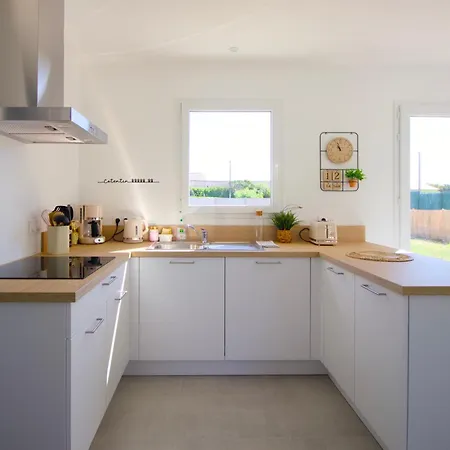 펜션 La Cigogne, Maison Familiale En Bord De A Surtainville, Cote Des Isles, 3 Chambres, Intendance Luxury Host