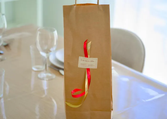 Prázdninový dům La Cigogne, Maison Familiale En Bord De A Surtainville, Cote Des Isles, 3 Chambres, Intendance Luxury Host