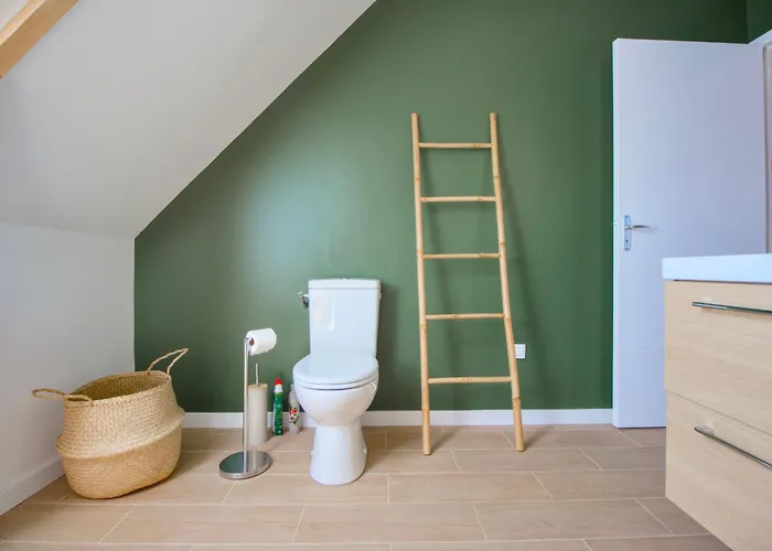 Prázdninový dům La Cigogne, Maison Familiale En Bord De A Surtainville, Cote Des Isles, 3 Chambres, Intendance Luxury Host *