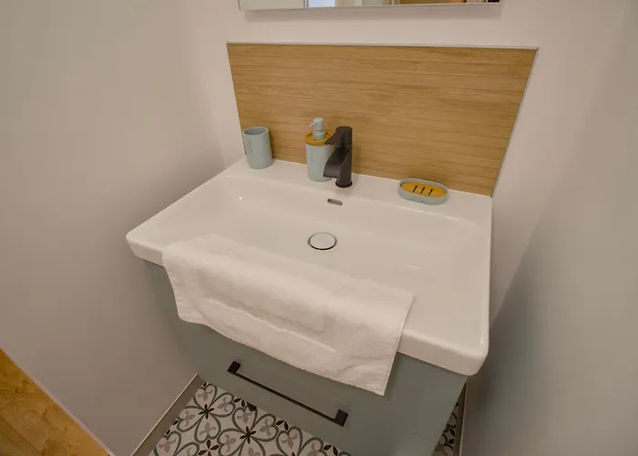 La Cigogne, Maison Familiale En Bord De A Surtainville, Cote Des Isles, 3 Chambres, Intendance Luxury Host *