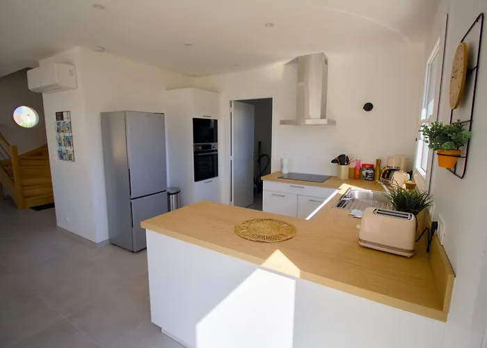 La Cigogne, Maison Familiale En Bord De A Surtainville, Cote Des Isles, 3 Chambres, Intendance Luxury Host * Surtainville