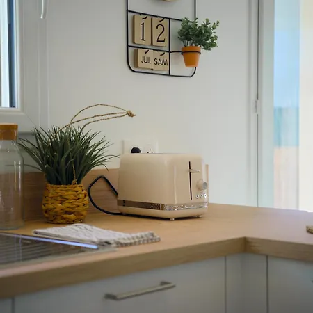 La Cigogne, Maison Familiale En Bord De A Surtainville, Cote Des Isles, 3 Chambres, Intendance Luxury Host