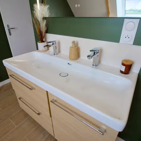 La Cigogne, Maison Familiale En Bord De A Surtainville, Cote Des Isles, 3 Chambres, Intendance Luxury Host * Surtainville