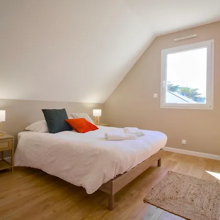 Dom wakacyjny La Cigogne, Maison Familiale En Bord De A Surtainville, Cote Des Isles, 3 Chambres, Intendance Luxury Host