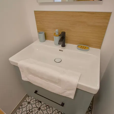 La Cigogne, Maison Familiale En Bord De A Surtainville, Cote Des Isles, 3 Chambres, Intendance Luxury Host *