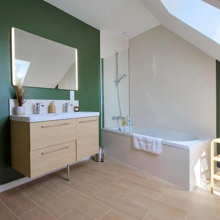 La Cigogne, Maison Familiale En Bord De A Surtainville, Cote Des Isles, 3 Chambres, Intendance Luxury Host Surtainville