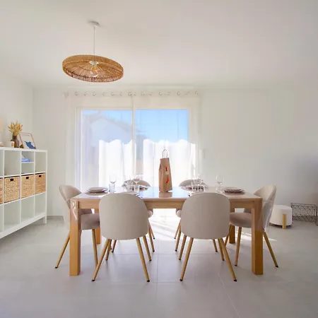 La Cigogne, Maison Familiale En Bord De A Surtainville, Cote Des Isles, 3 Chambres, Intendance Luxury Host *