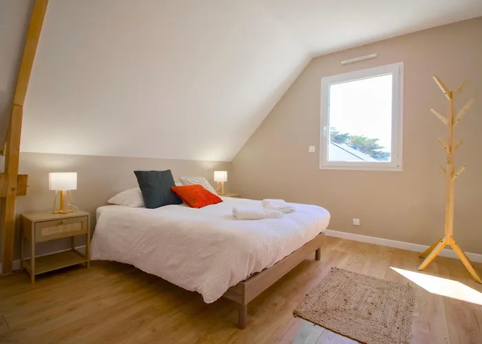 Dom wakacyjny La Cigogne, Maison Familiale En Bord De A Surtainville, Cote Des Isles, 3 Chambres, Intendance Luxury Host