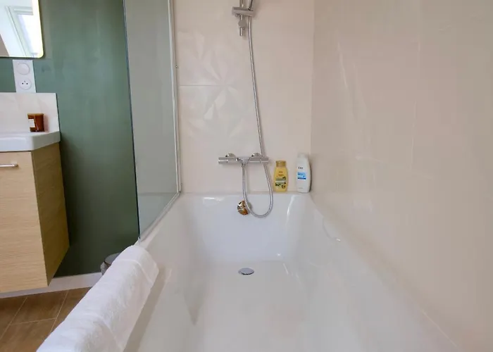 La Cigogne, Maison Familiale En Bord De A Surtainville, Cote Des Isles, 3 Chambres, Intendance Luxury Host * Surtainville