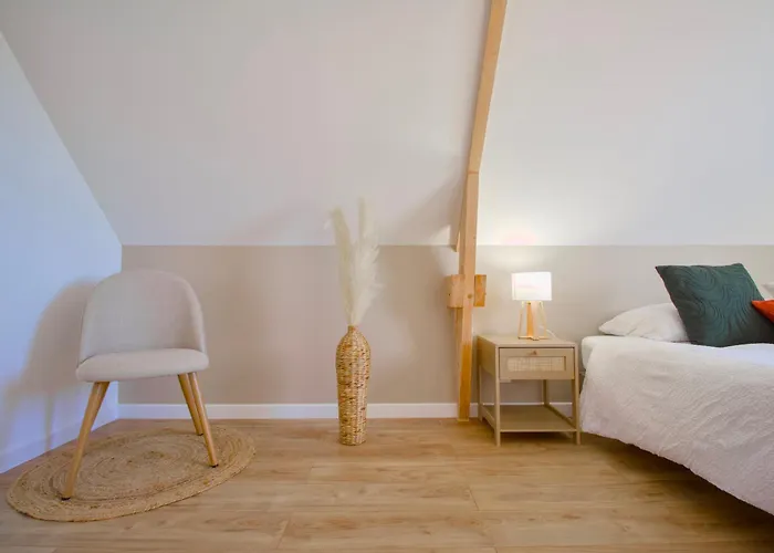 Dom wakacyjny La Cigogne, Maison Familiale En Bord De A Surtainville, Cote Des Isles, 3 Chambres, Intendance Luxury Host